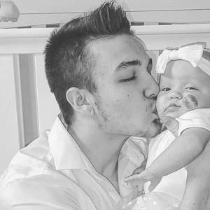 Meet your Posher, Ryan